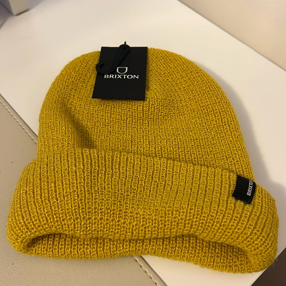 Brixton Heist Beanie in Mustard